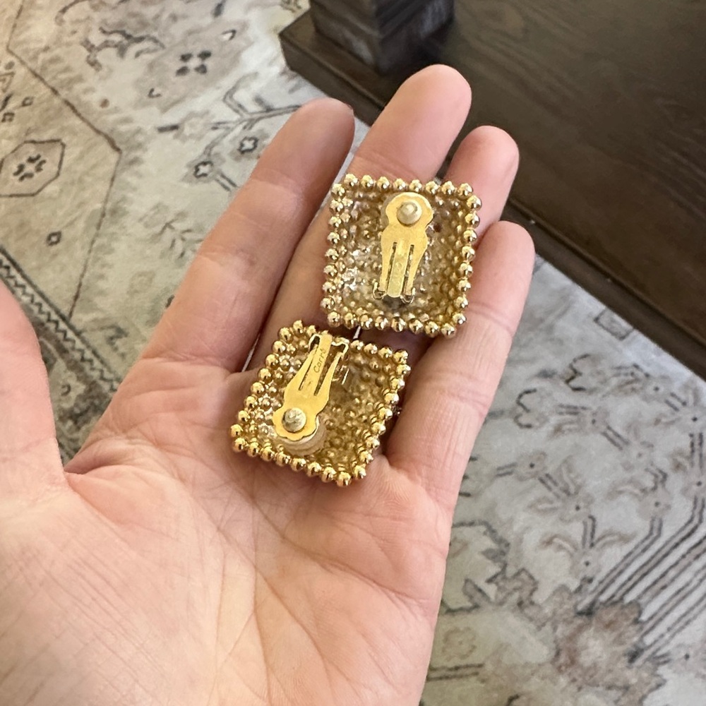 Elegant Gold Beaded Square Earrings - Picture 5 of 5